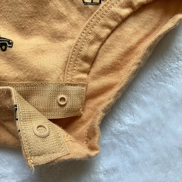 Pekkle Baby Toddler Bodysuit Short Sleeve Shirt 18M | Mustard Yellow Vehicle GUC - Picture 9 of 13